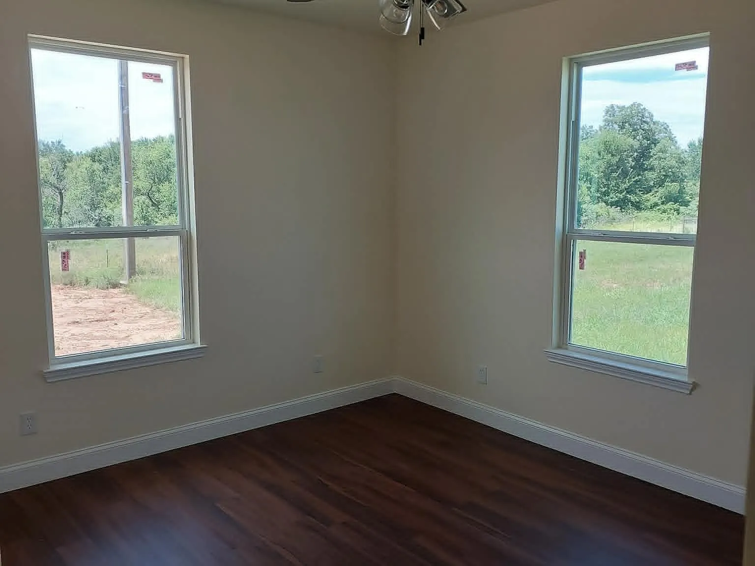 593 Cimmarron Trl — Photo 2