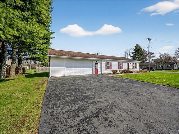 4th image of 43 Whitcomb Rd