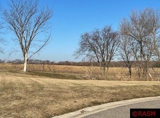 Tustin Cir N, Elysian, MN 56028