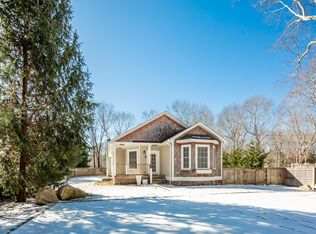 83 Sycamore Dr, East Hampton, NY 11937