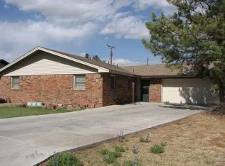 2032 Enloe Dr, Clovis, NM 88101