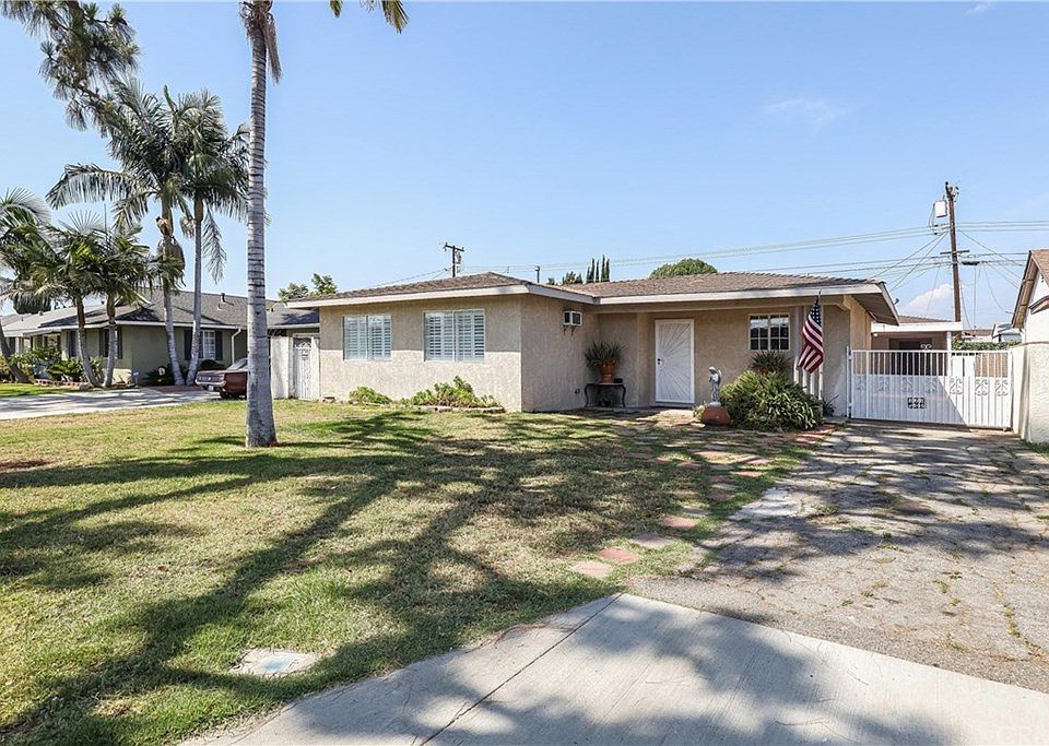 1st image of 14357 Mulberry Dr