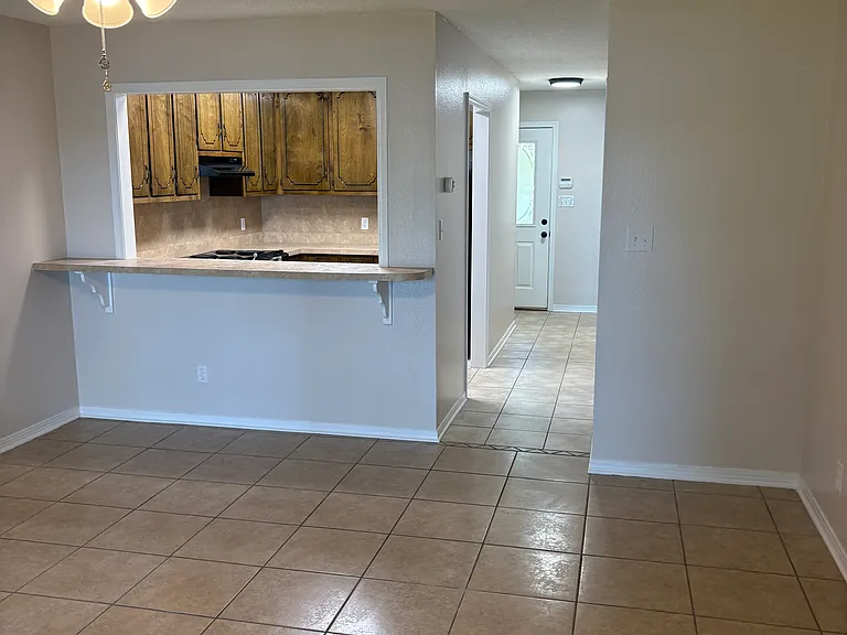 7098 W Gardner St — Photo 10