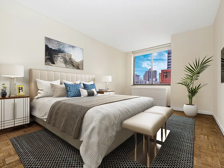 245 E 44th St #18C — Photo 3