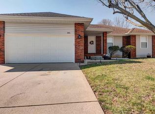 201 Shady Acres Cir, Nixa, MO 65714