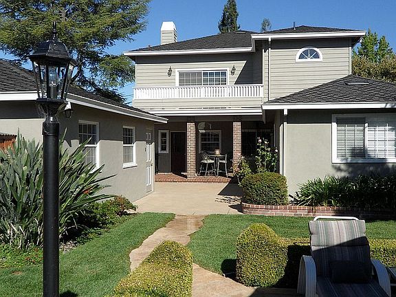 4th image of 3815 Magnolia Dr