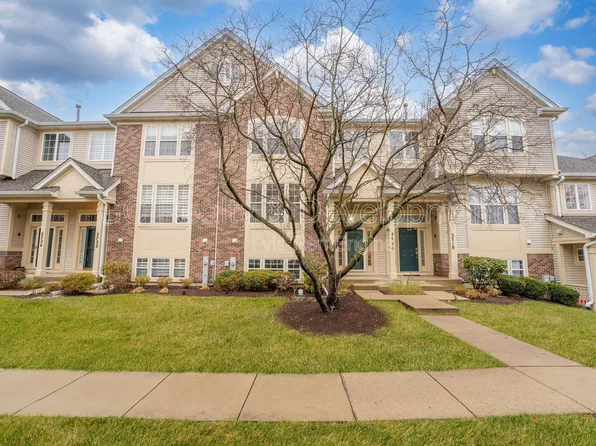 2720 N Greenwood Ave, Arlington Heights, IL 60004