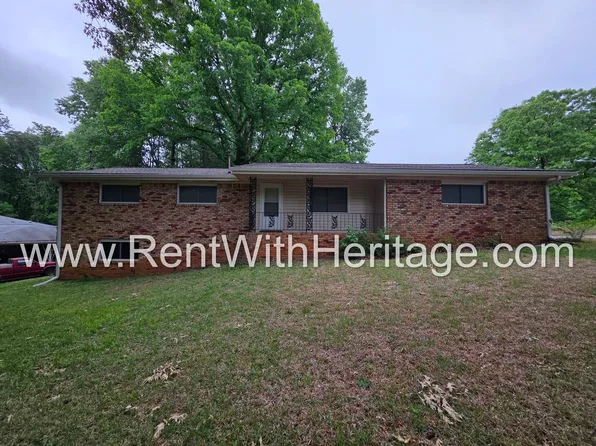 6190 Knights Ln, Douglasville, GA 30135