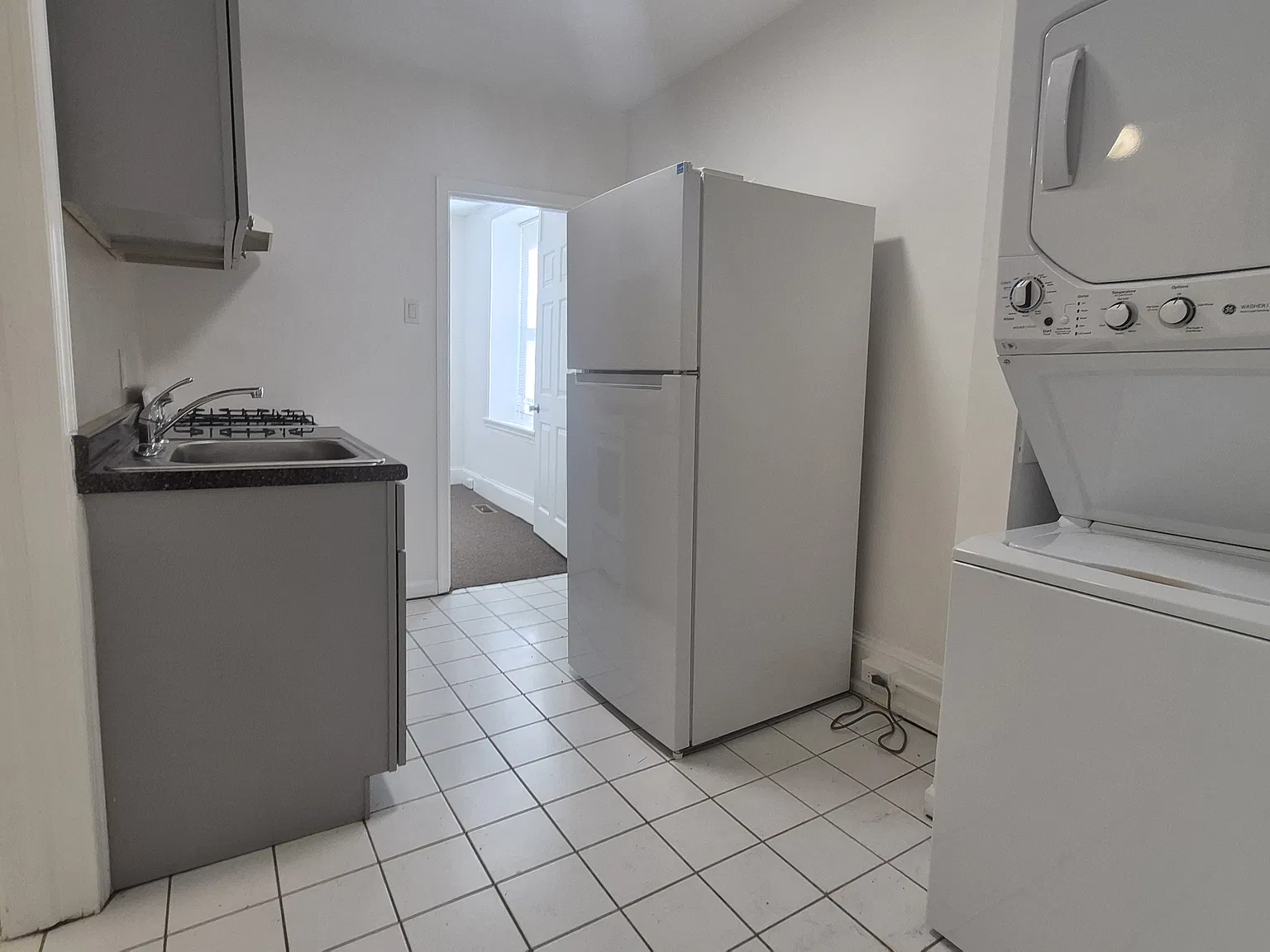 1 bed, 1000 sqft, $1,200 — Photo 3