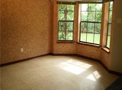 5th image of 1811 Rivertree Ct