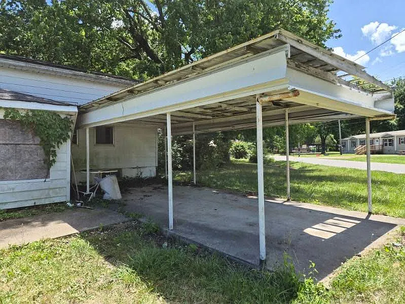 2 bed, 900 sqft, $725 — Photo 3