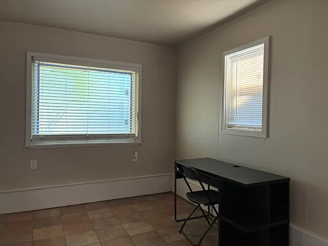 2400 Watson St — Photo 12