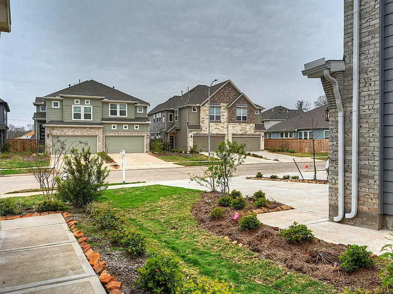 1535 Crystal Stream Dr — Photo 49