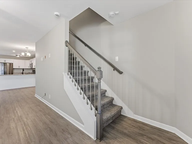645 Stowe Ct #L — Photo 19