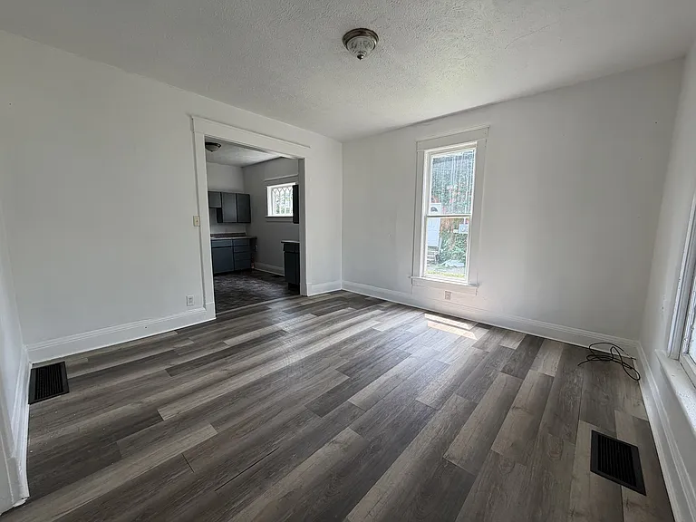 748 Monroe St #1 — Photo 17