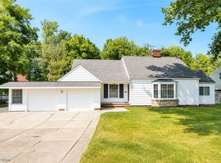 142 Bexley Dr, Bedford, OH 44146