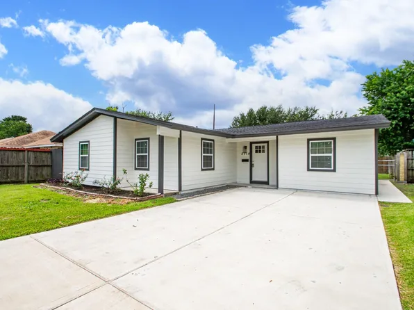 2114 Linden Creek Ln, Houston, TX 77017