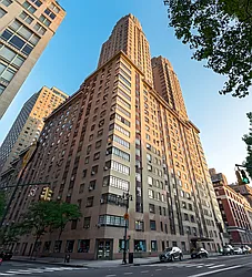 25 Central Park West, #6R