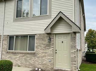 50422 Bay Run S, Chesterfield, MI