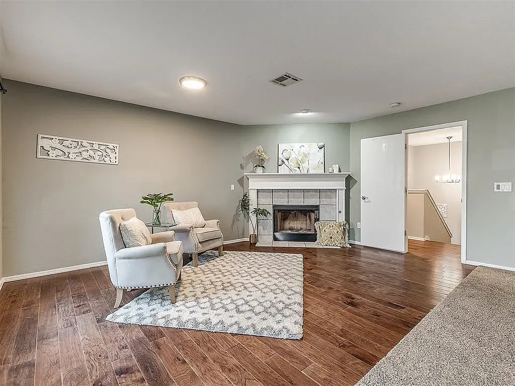 4 bed, 3183 sqft, $2,950 — Photo 4