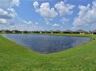709 Chipper Dr, Sun City Center, FL 33573