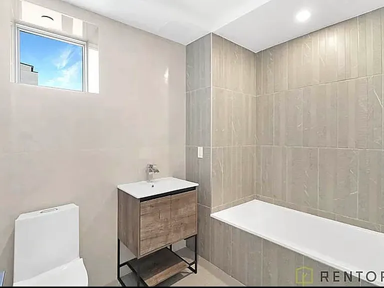 319 Lenox Rd #4E — Photo 5