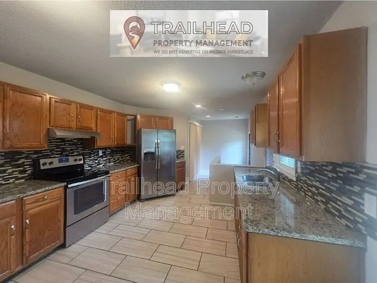13629 Applewood Dr — Photo 4