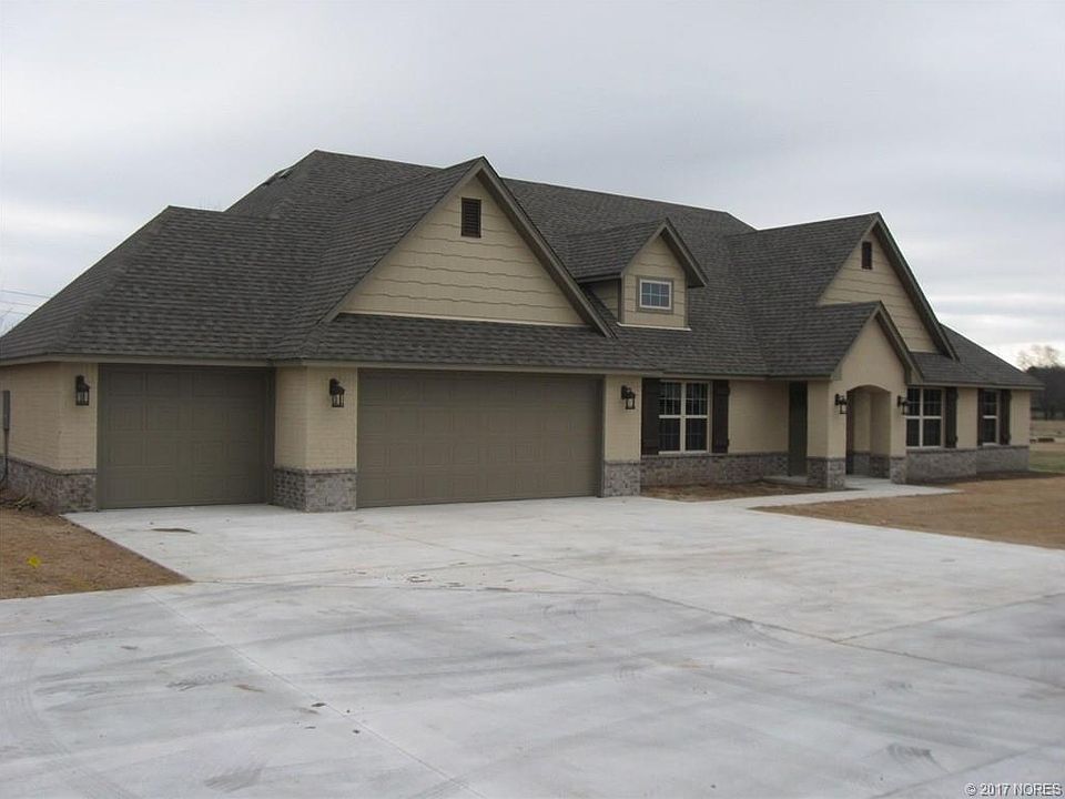 1st image of 19422 Knight Ln