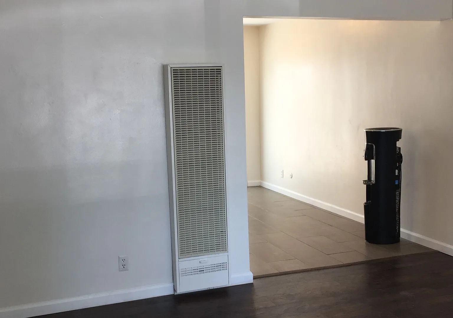 4353 Toland Way — Photo 3