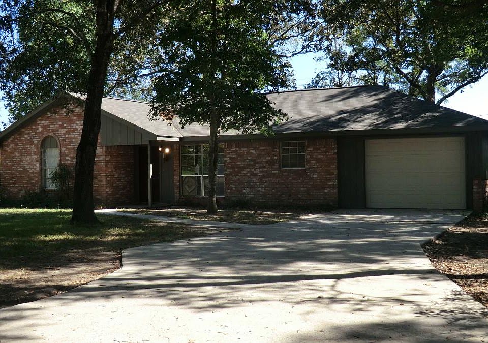 1st image of 601 Northwood Dr