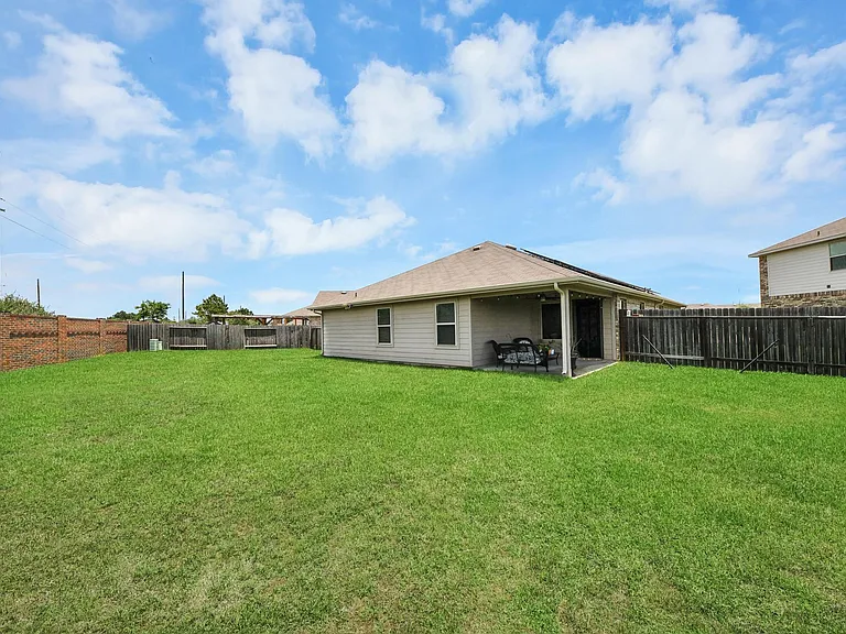 22939 San Giorgio Ct — Photo 37