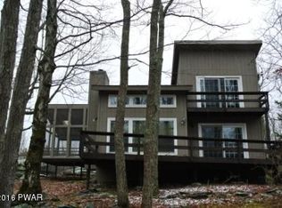 103 Plum Ln, Dingmans Ferry, PA 18328