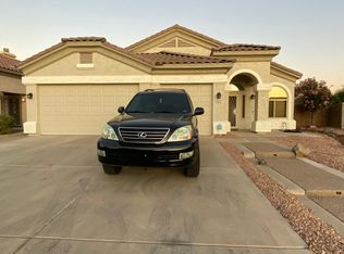 915 S Honeysuckle Ln, Gilbert, AZ 85296