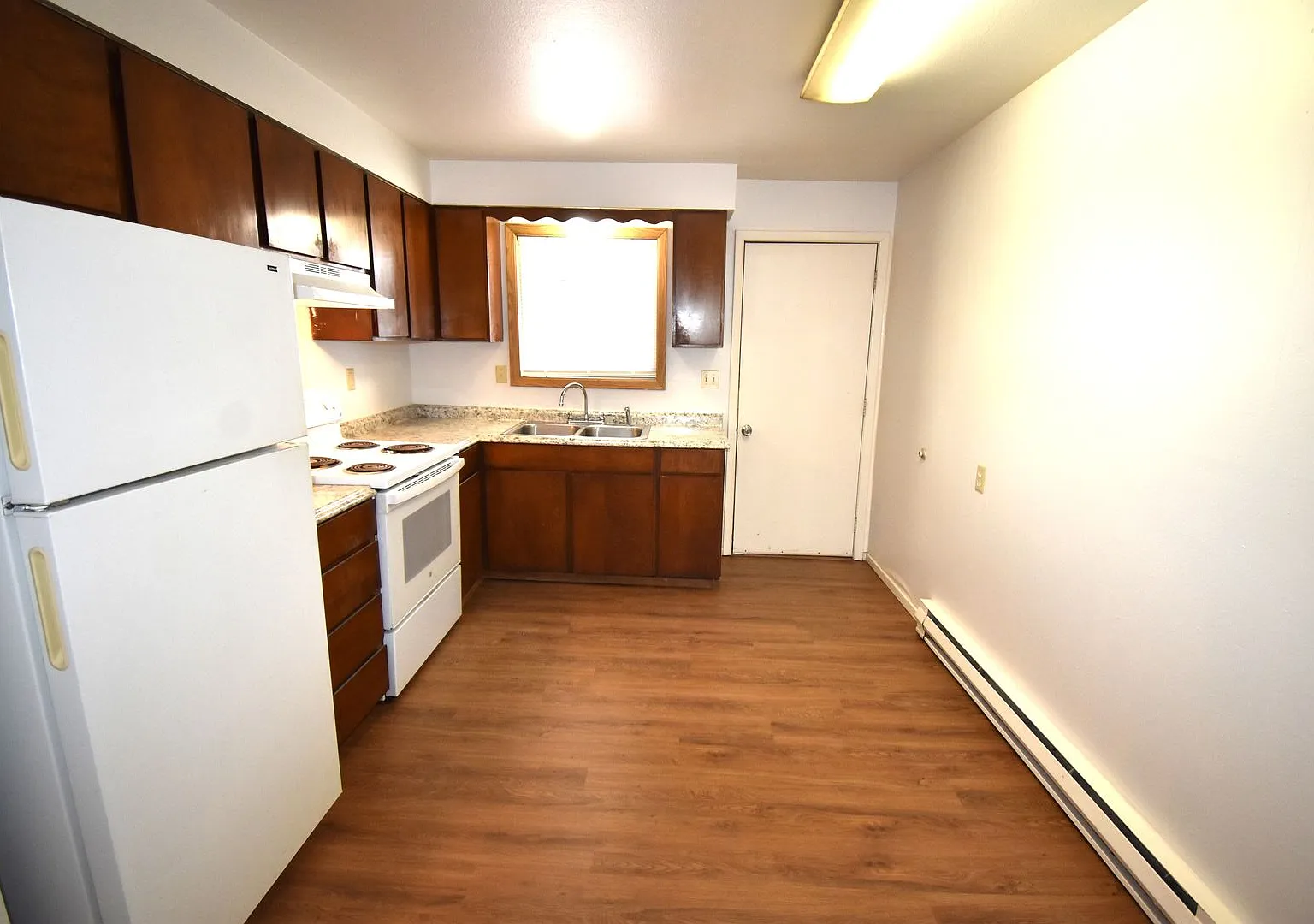Wheeler sixplex — Photo 1