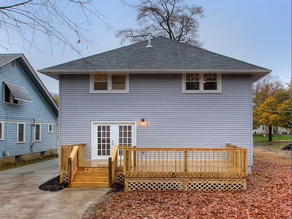 3rd image of 1566 Saint Charles Ave