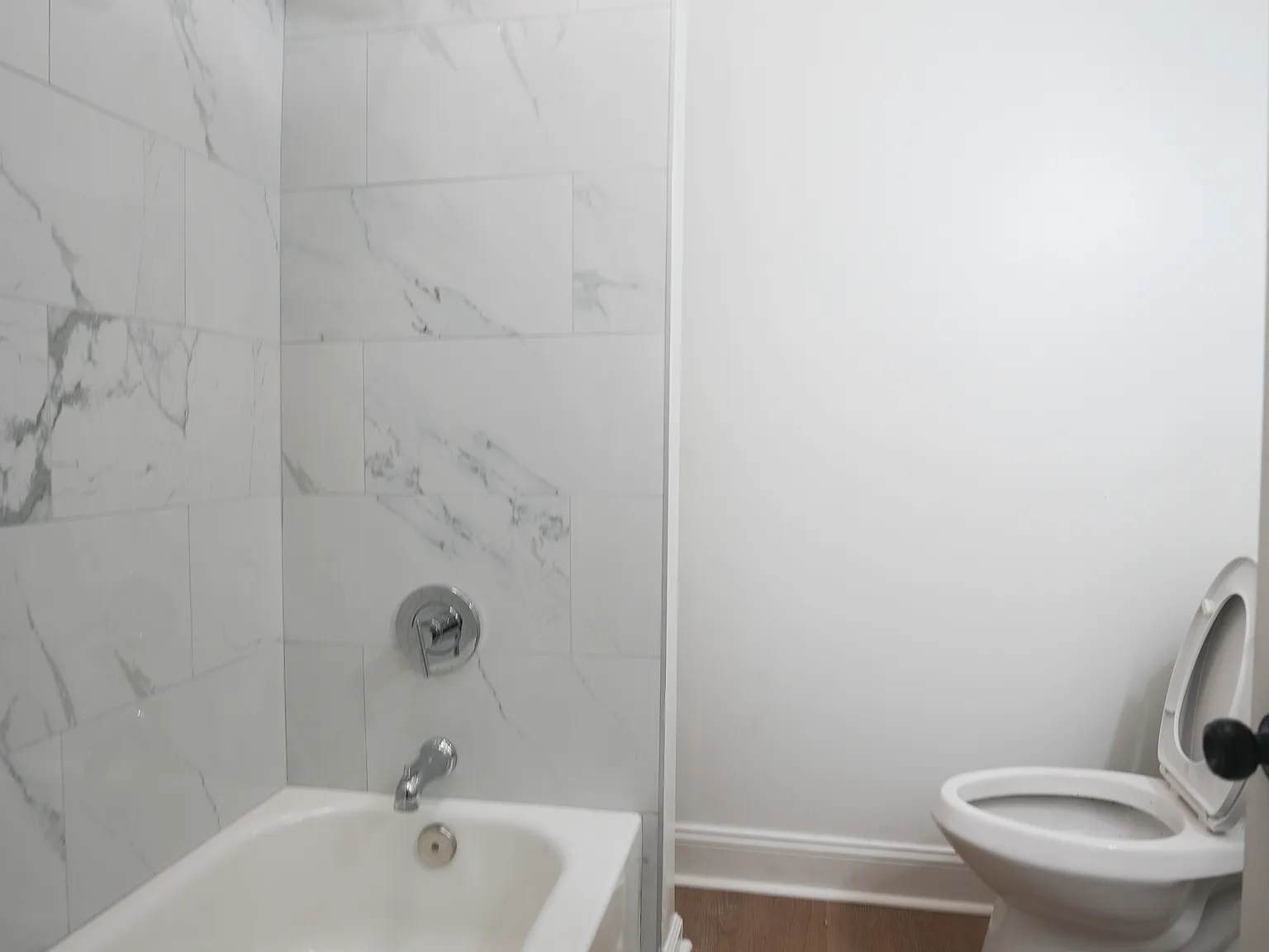 5 bed, 2.0 bath, $2,300 — Photo 4