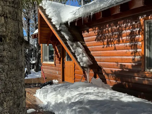 39526 Forest Rd, Big Bear Lake, CA 92315