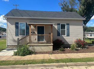 203 E Central St, Pacific, MO 63069