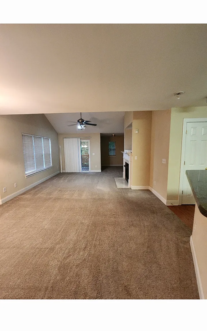 2 bed, 1064 sqft, $1,800 — Photo 2
