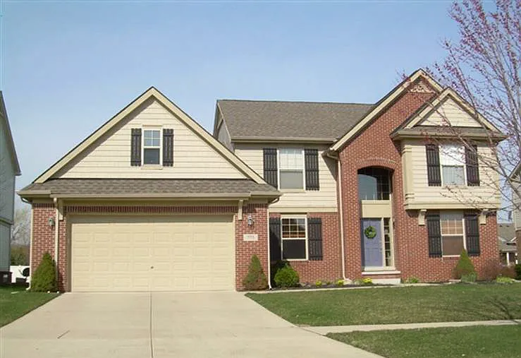 775 Grandview Dr photo 1