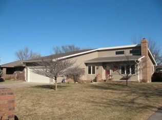 2711 Highland Ave, Salina, KS 67401