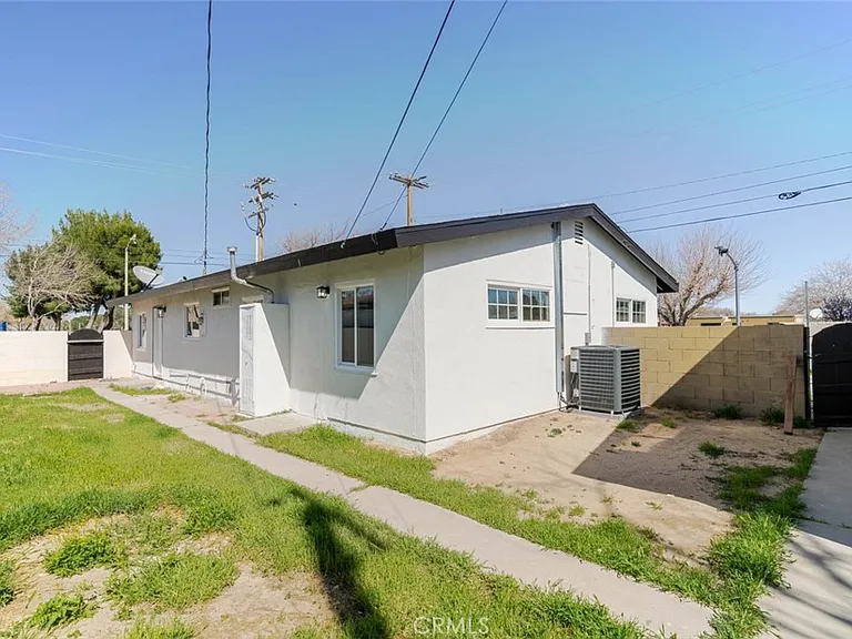 44961 5th St E — Photo 23