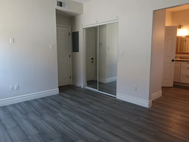 7401 W Arrowhead Clubhouse Dr #2010 — Photo 13