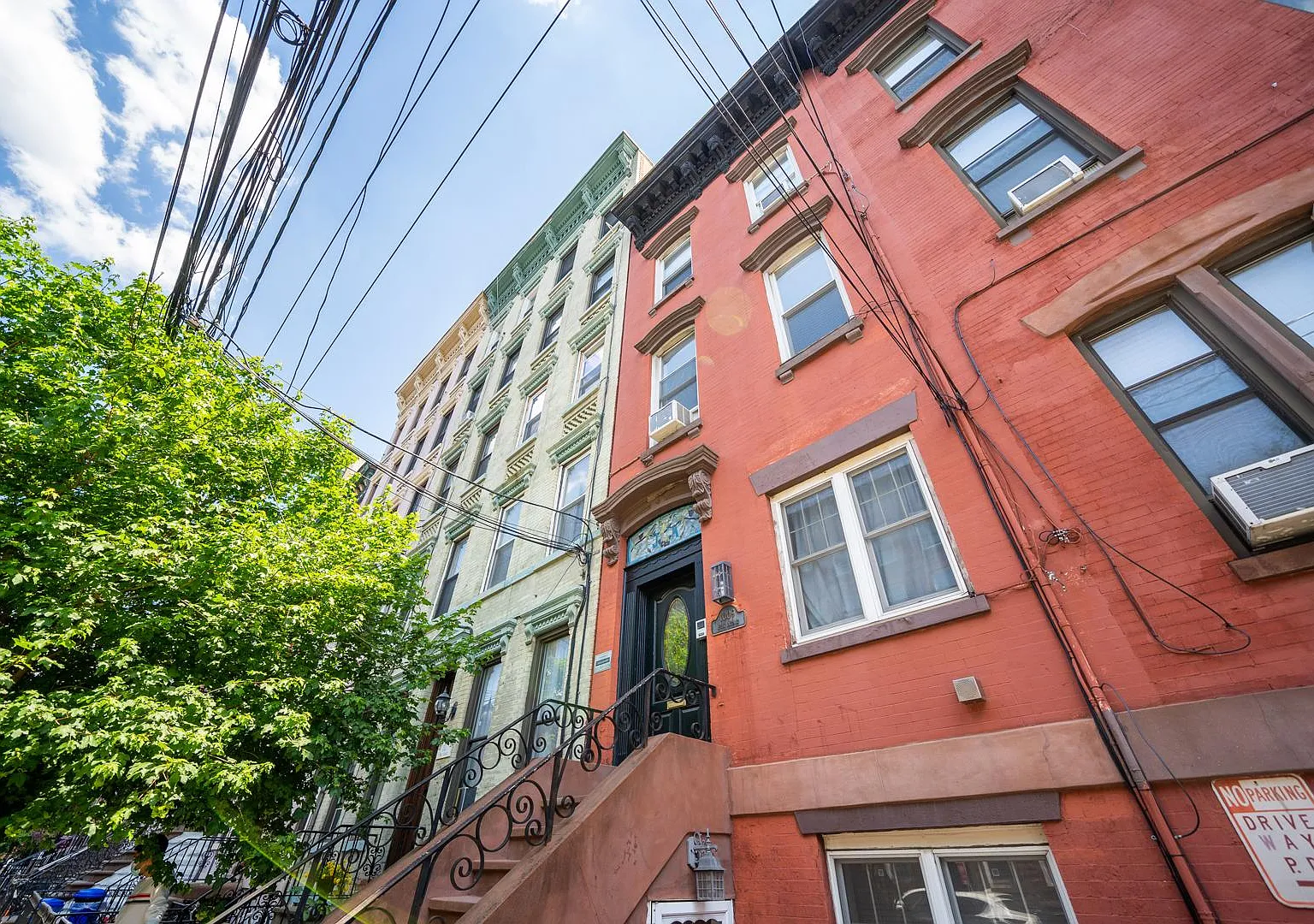 2 bed, 1400 sqft, $4,500 — Photo 1