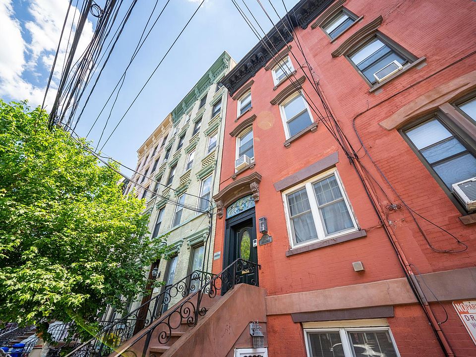 1st image of 1009 Park Ave #2