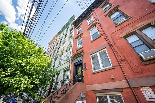 1009 Park Ave #2 Photo 1