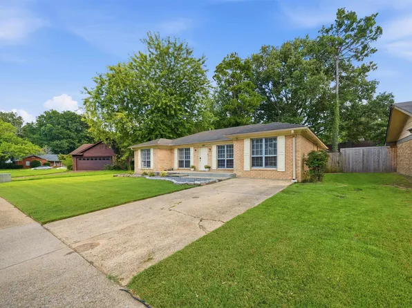 6409 Gillham Dr, Bartlett, TN 38134