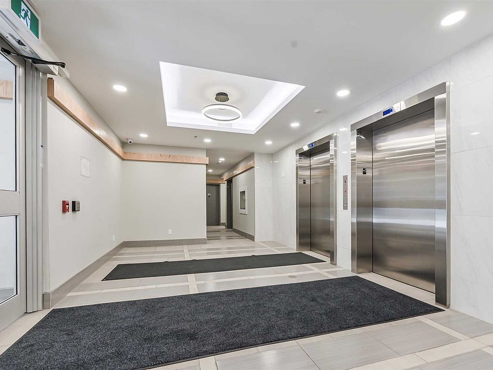 2nd image of 258B Sunview St #212