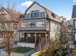 202 Powder House Blvd APT 1, Somerville, MA 02144