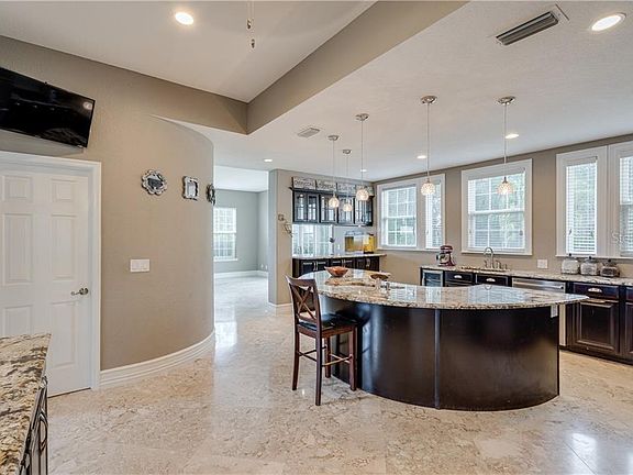 5th image of 12627 Crown Point Cir